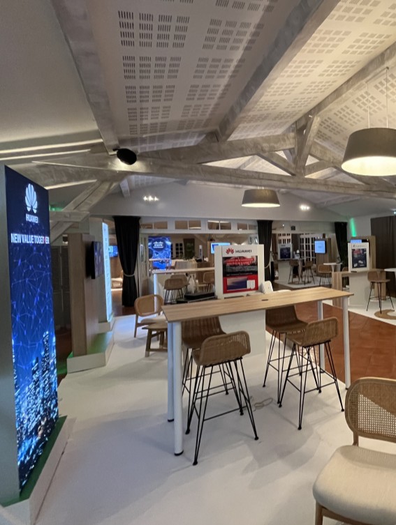 Pigossiere Seminaire team bulging Roard show Gala