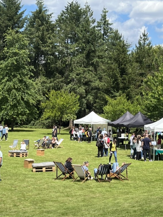 Pigossiere Seminaire team bulging Road show Gala